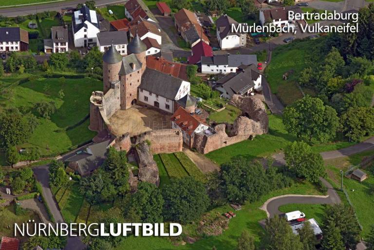 Bertradaburg, Mürlenbach, Vulkaneifel, Luftbild