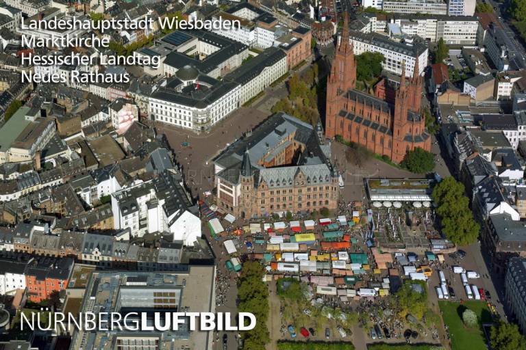 Landeshauptstadt Wiesbaden mit der Marktkirche, dem hessischen Landtag und dem neuen Rathaus, Luftaufnahme