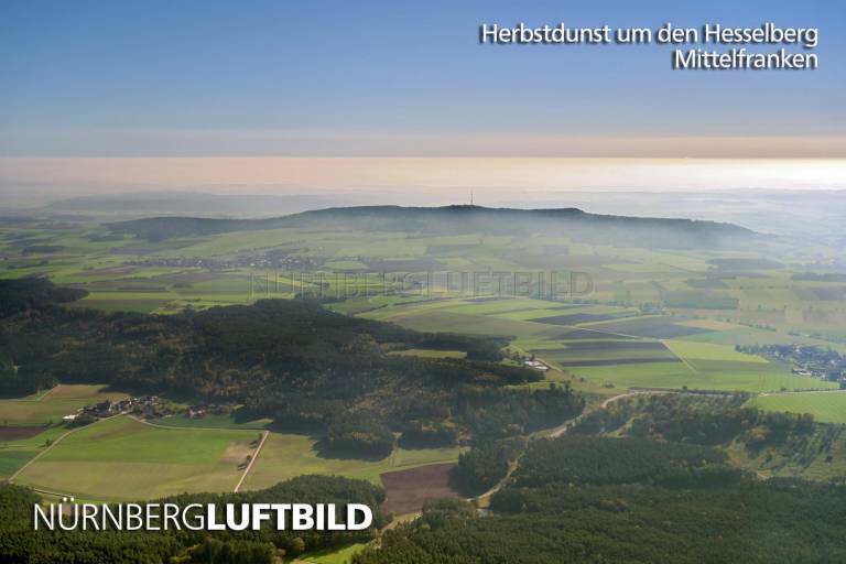 Herbstdunst um den Hesselberg, Mittelfranken