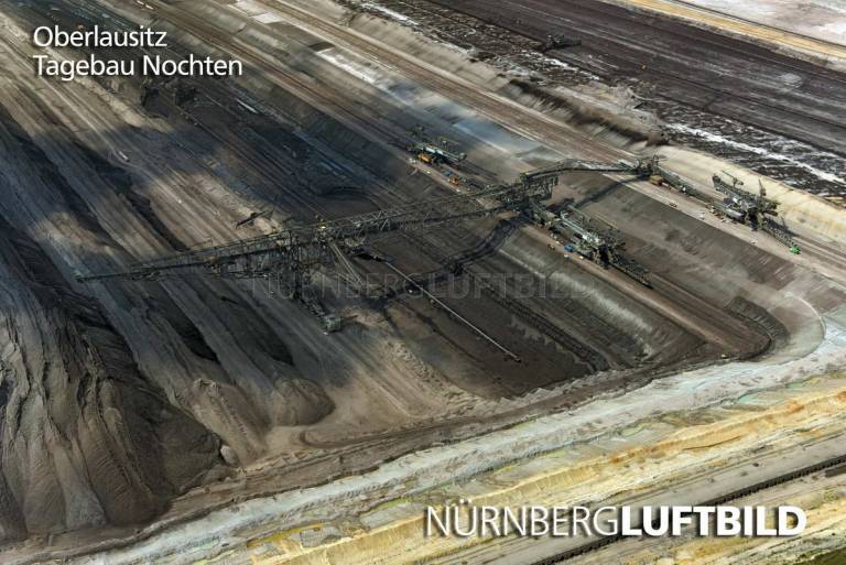 Luftaufnahme vom Tagebau Nochten