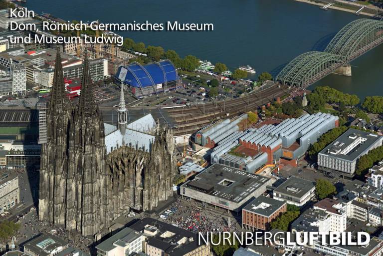 Kölner Dom, Römisch-Germanisches Museum und Museum Ludwig, Luftbild