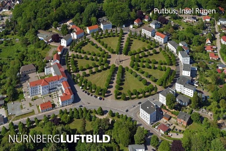 Luftaufnahme von Putbus auf der Insel Rügen