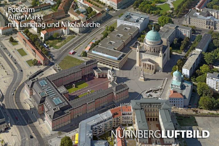 Potsdam, Alter Markt mit Landtag und Nikolaikirche, Luftbild