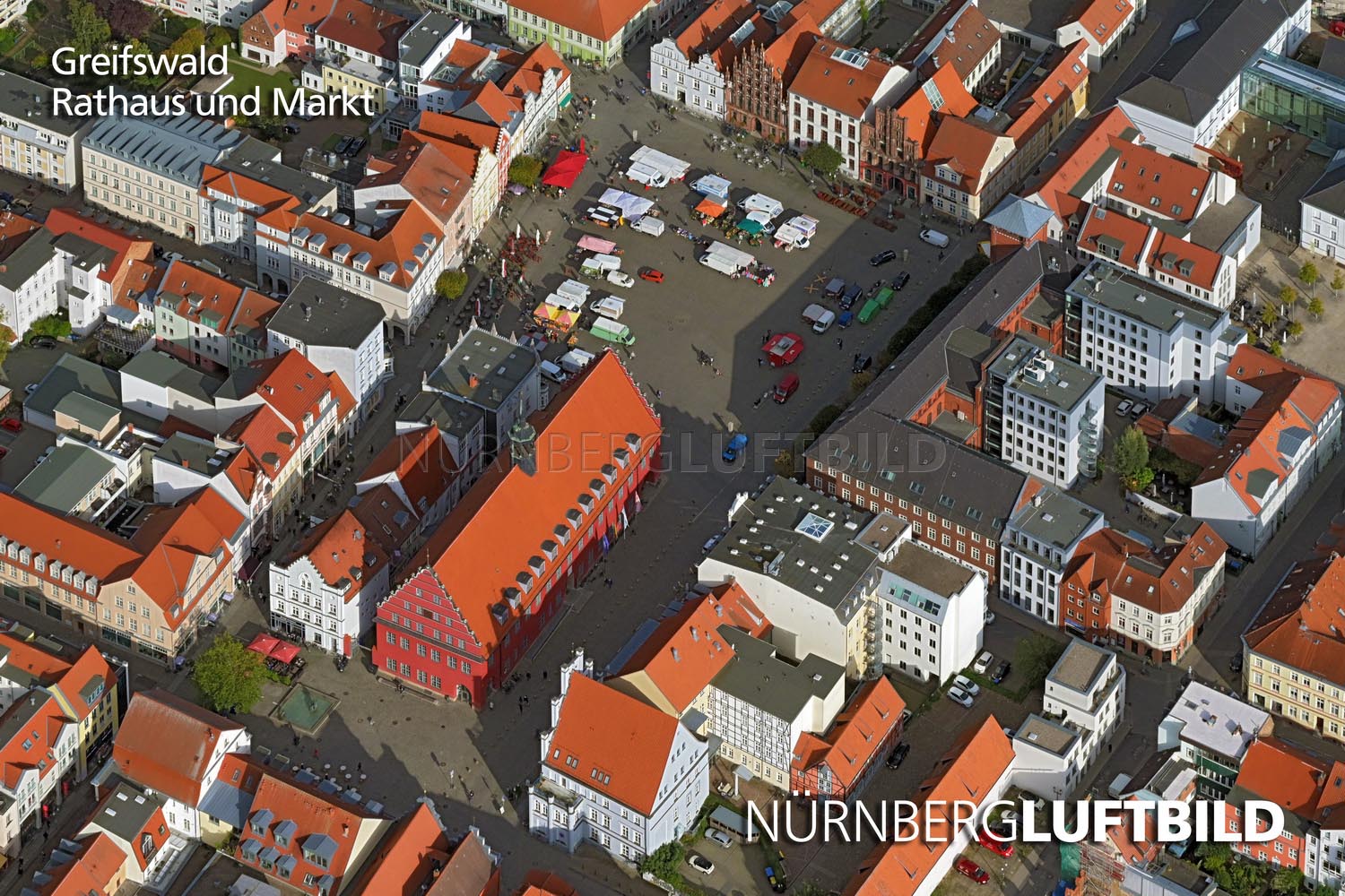 Greifswald, Rathaus und Markt