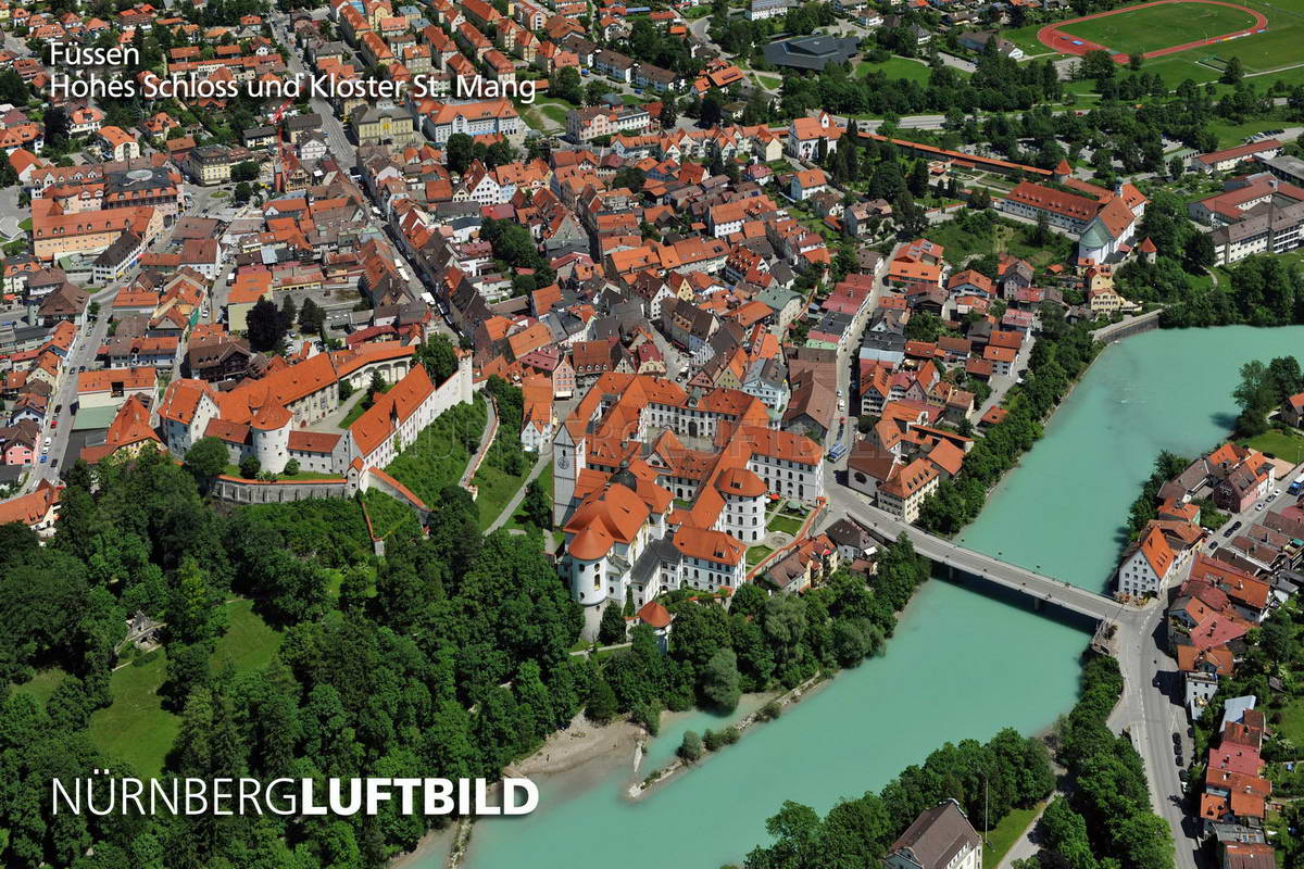 Hohes Schloss und Kloster St. Mang, Füssen, Luftaufnahme