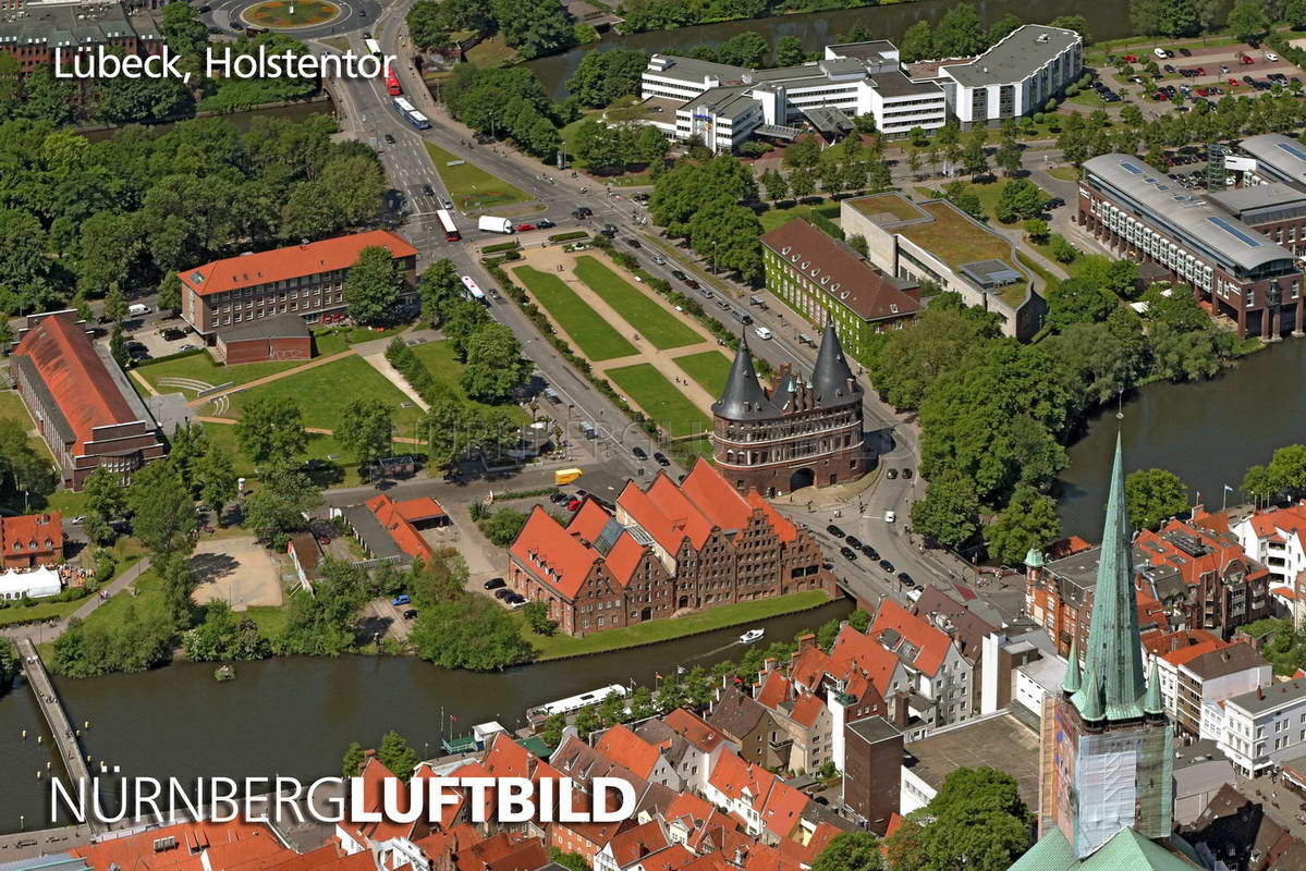 Holstentor, Lübeck, Luftaufnahme