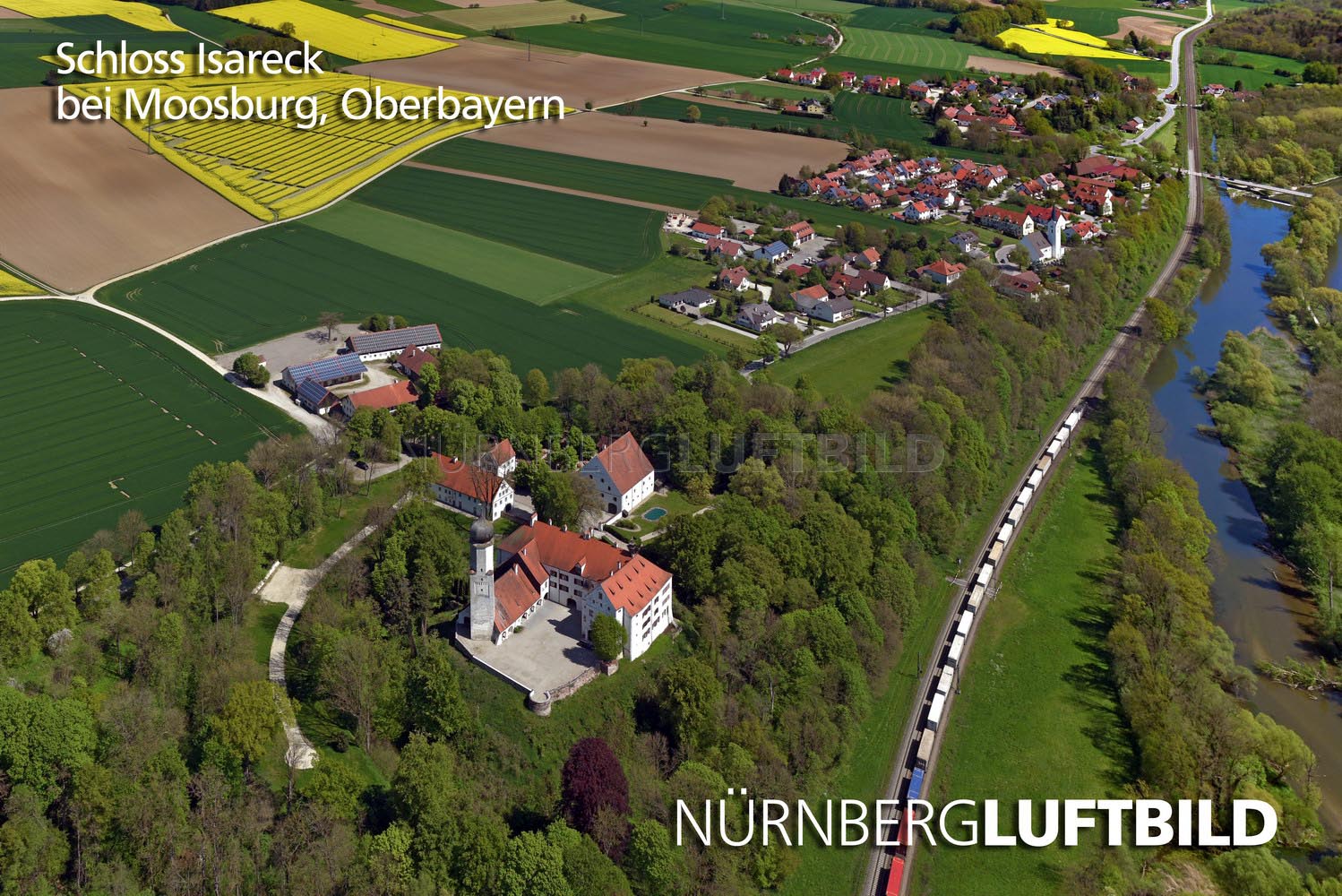 Schloss Isareck bei Moosburg, Luftaufnahme