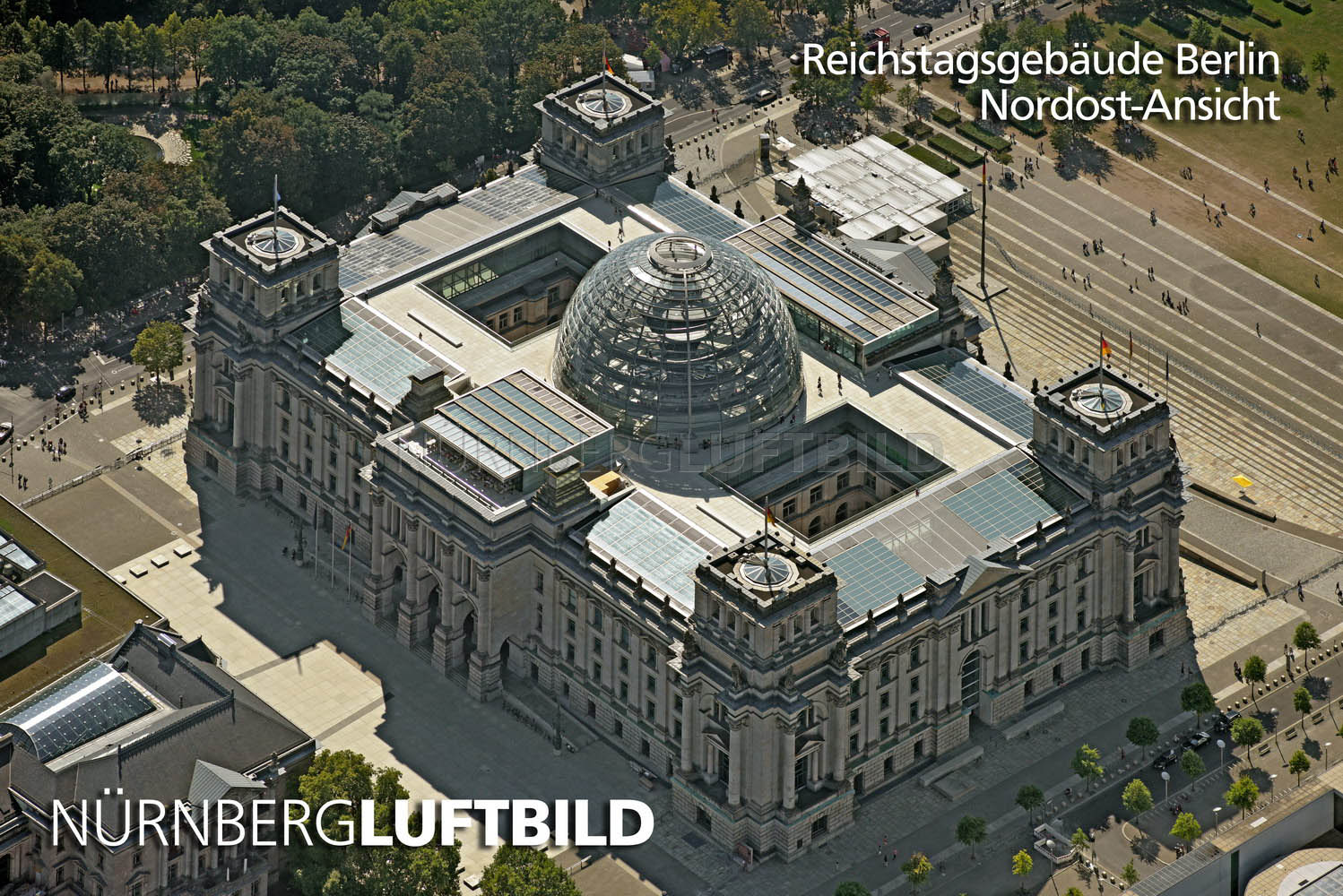 Reichstagsgebäude Berlin, Nordost-Ansicht, Luftbild