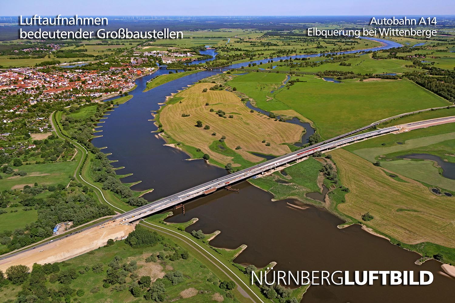 Luftbild der neuen Elbbr&uuml;cke der A14 bei Wittenberge, mit rund 1.100 m l&auml;ngste Br&uuml;cke der A14-Nordverl&auml;ngerung